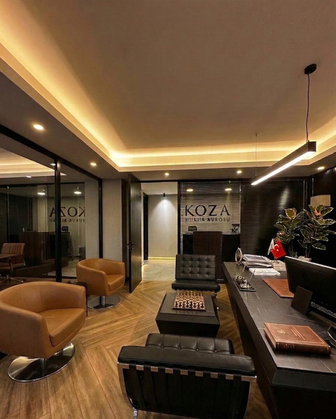 Koza Hukuk Bürosu — karşılama ve toplantı alanı
